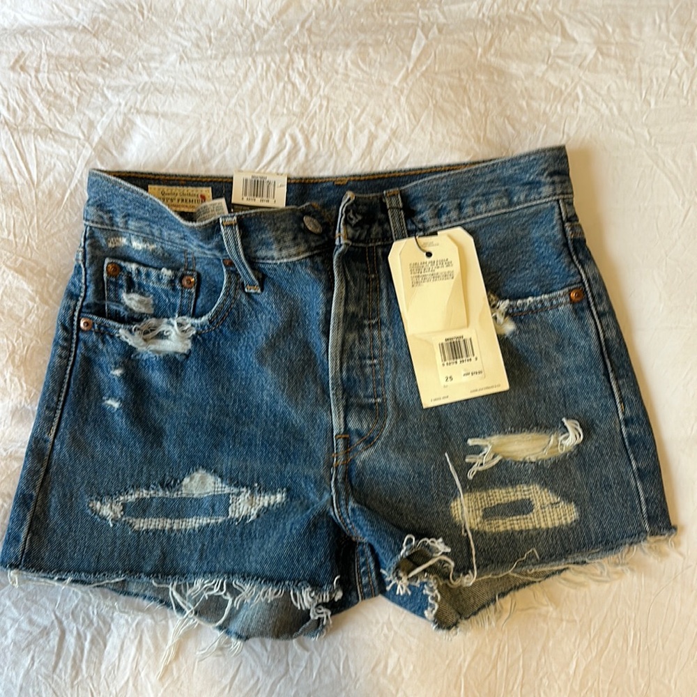 NWT Levi’s shorts